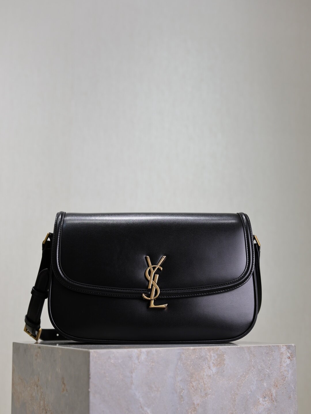YSL 832332